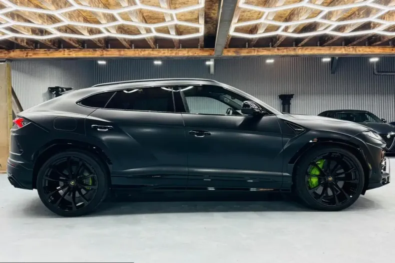 Lamborghini Urus din 2023 cu 9.812 km - oferta LAM199583 - foto 6