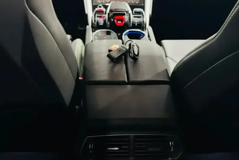 Lamborghini Urus din 2023 cu 9.812 km - oferta LAM199583 - foto 13