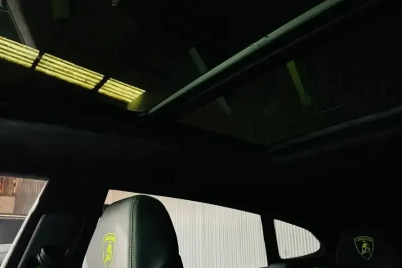 Lamborghini Urus din 2023 cu 9.812 km - oferta LAM199583 - foto 18