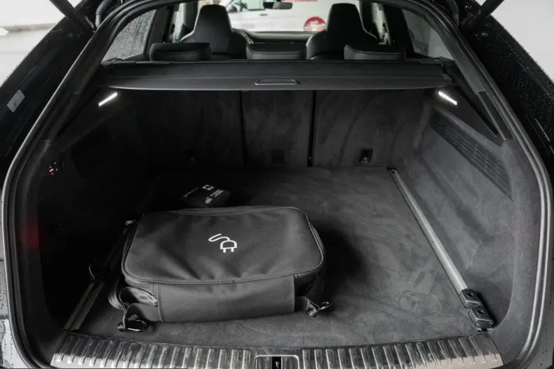 Audi Q8 din 2022 cu 93.570 km - oferta AUD199592 - foto 25