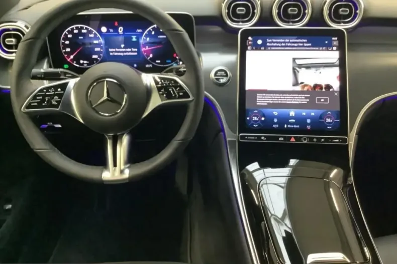 Mercedes-Benz GLC 200 (Clasa GLC) din 2024 cu 10.498 km - oferta MER199607 - foto 12