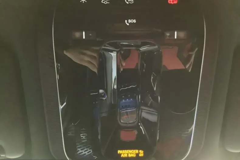 Mercedes-Benz GLC 200 (Clasa GLC) din 2024 cu 10.498 km - oferta MER199607 - foto 14