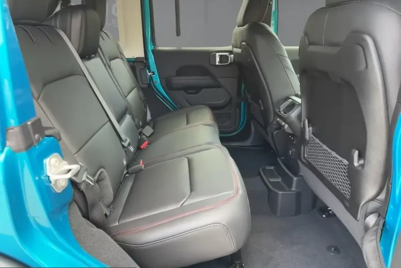 Jeep Wrangler din 2024 cu 3.000 km - oferta JEE199621 - foto 11