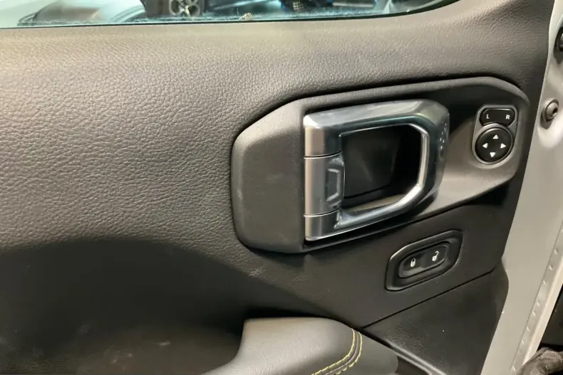 Jeep Wrangler din 2024 cu 10 km - oferta JEE199623 - foto 13