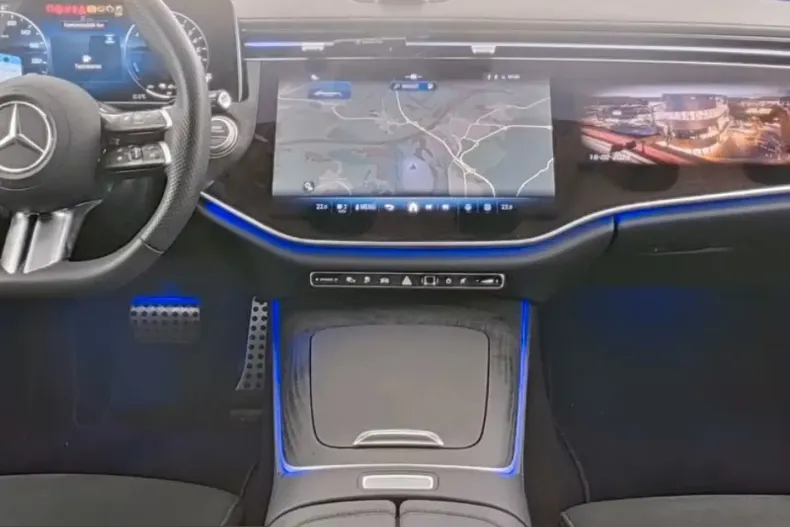 Mercedes-Benz E 300 (Clasa E) din 2025 cu 9.188 km - oferta MER199625 - foto 9