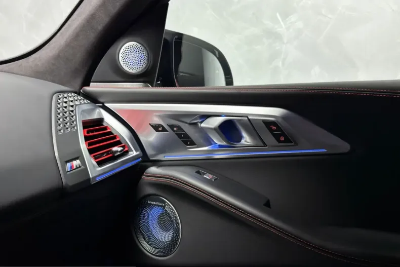 BMW XM (Seria X) din 2024 cu 35.896 km - oferta BMW199629 - foto 32