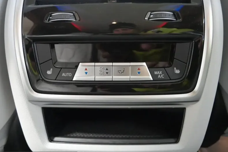 BMW XM (Seria X) din 2025 cu 16.394 km - oferta BMW199650 - foto 10