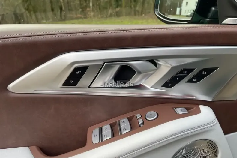 BMW XM (Seria X) din 2025 cu 16.005 km - oferta BMW199656 - foto 18