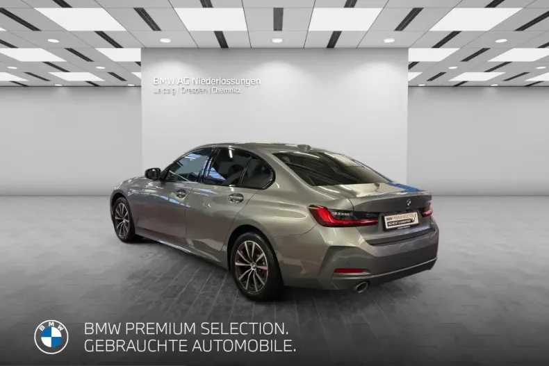 BMW 330 (Seria 3) din 2022 cu 30.682 km - oferta BMW199657 - foto 3