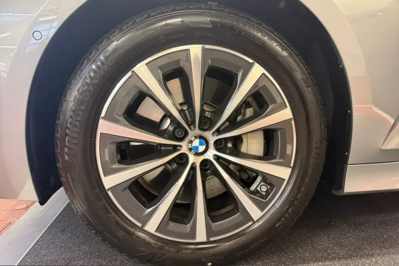 BMW 330 (Seria 3) din 2022 cu 30.682 km - oferta BMW199657 - foto 13