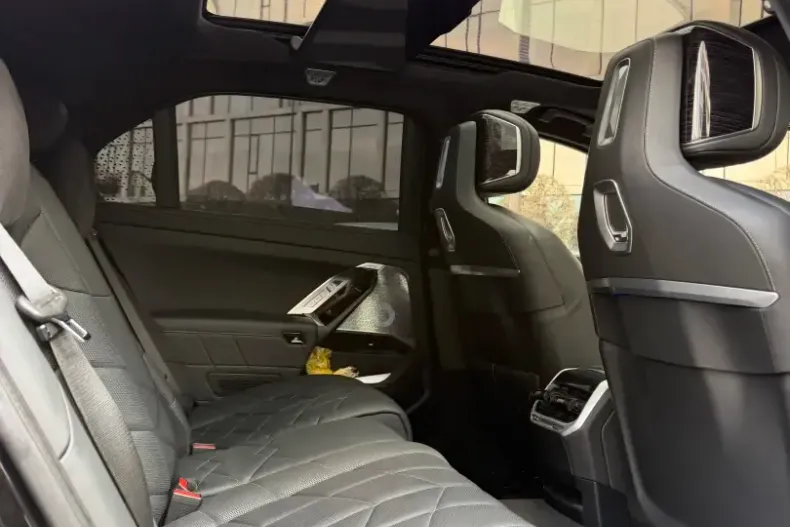 BMW 740 (Seria 7) din 2023 cu 102.000 km - oferta BMW199660 - foto 17