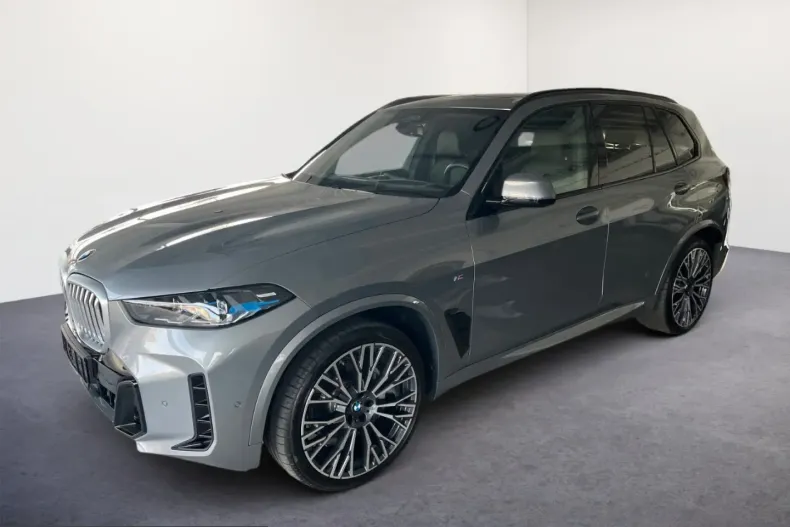 BMW X5 (Seria X) din 2025 cu 5.995 km - oferta BMW199663 - foto 1