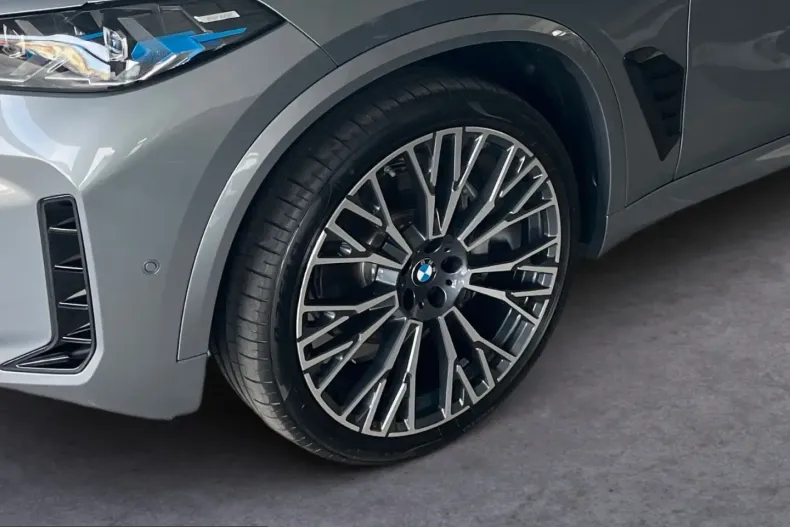 BMW X5 (Seria X) din 2025 cu 5.995 km - oferta BMW199663 - foto 6