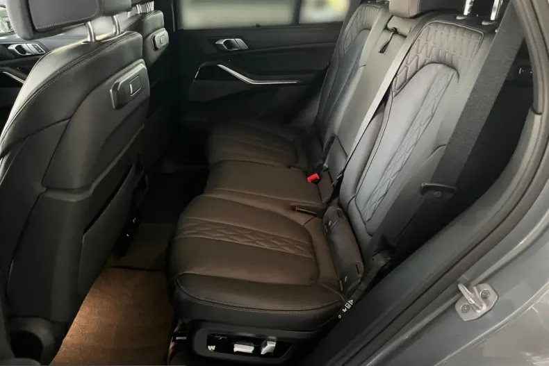 BMW X5 (Seria X) din 2025 cu 5.995 km - oferta BMW199663 - foto 11