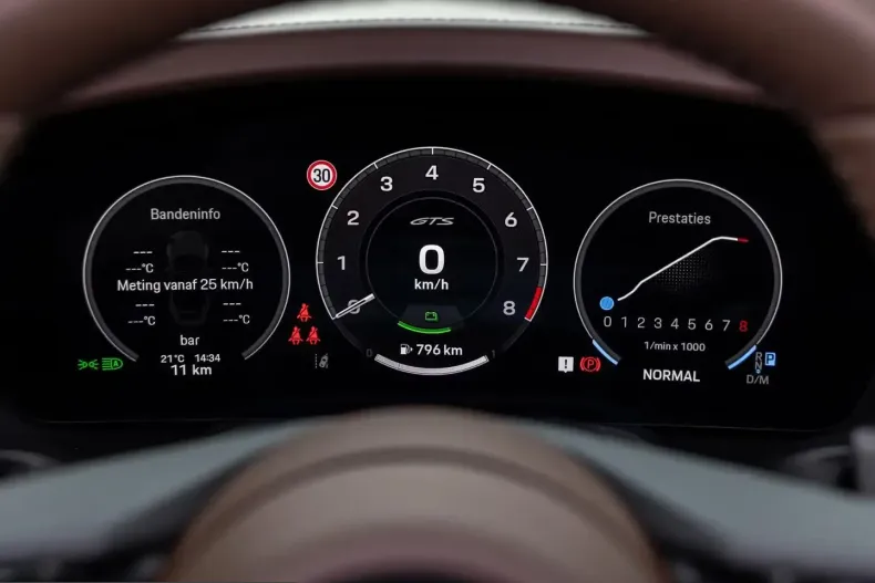 Porsche 992 din 2026 cu 10 km - oferta POR199665 - foto 22