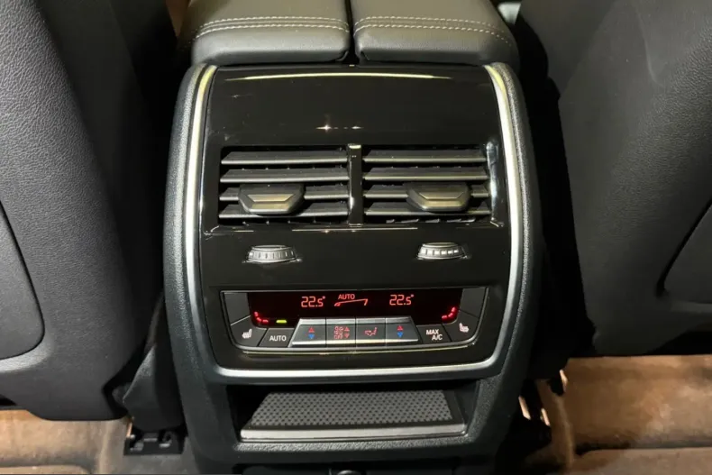 BMW X6 (Seria X) din 2024 cu 21.209 km - oferta BMW199669 - foto 29