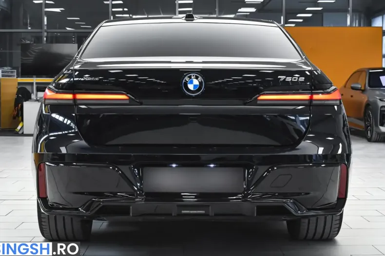 BMW 750 (Seria 7) din 2025 cu 800 km - oferta BMW199676 - foto 4