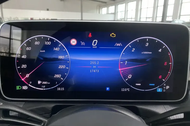 Mercedes-Benz CLE 220 (Clasa CLE) din 2025 cu 17.475 km - oferta MER199679 - foto 23