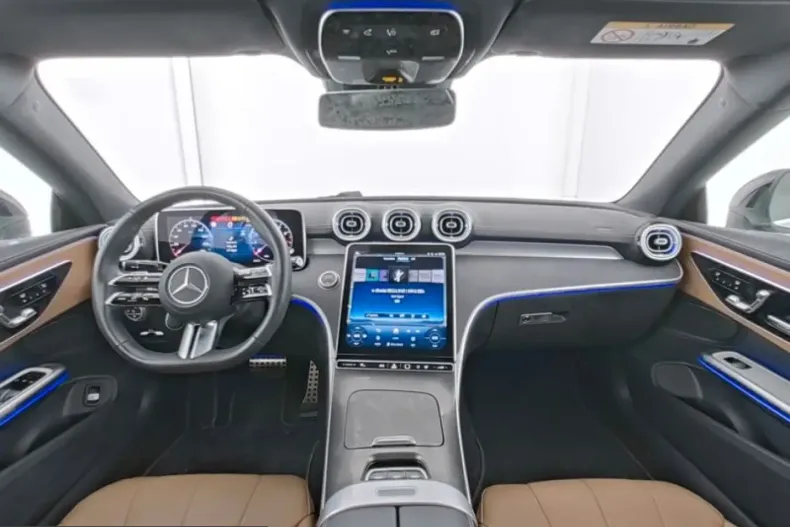 Mercedes-Benz CLE 200 (Clasa CLE) din 2025 cu 11.756 km - oferta MER199681 - foto 2