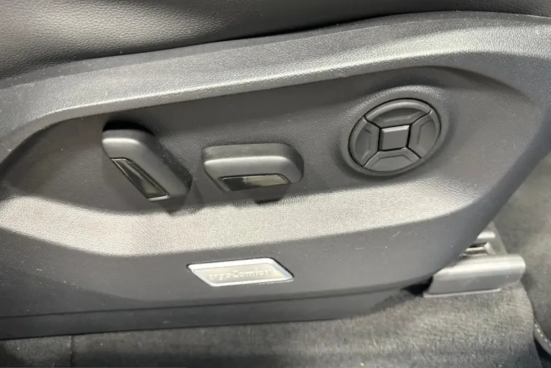 Volkswagen Touareg din 2021 cu 68.790 km - oferta VOL199682 - foto 11