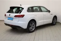 Volkswagen Touareg din 2022 cu 48.283 km - oferta VOL199685 - foto 3