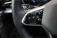 Volkswagen Touareg din 2022 cu 48.283 km - oferta VOL199685 - foto 9