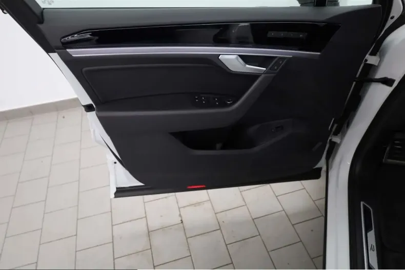 Volkswagen Touareg din 2022 cu 48.283 km - oferta VOL199685 - foto 13