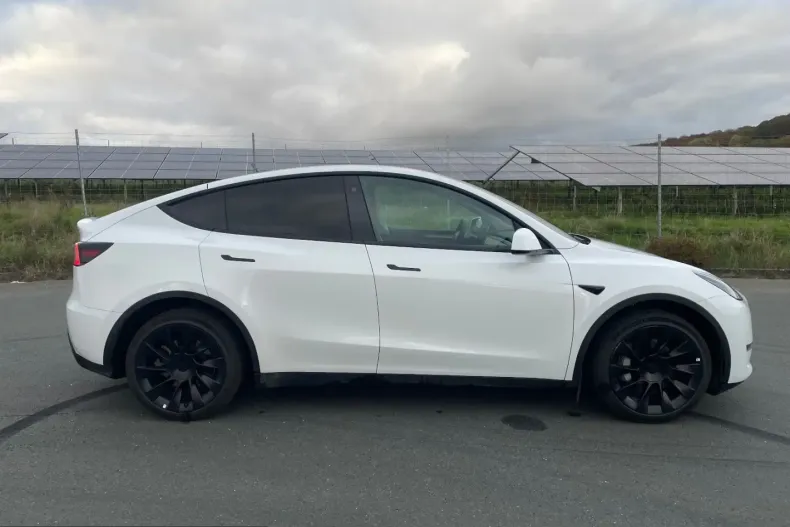 Tesla Model Y din 2022 cu 56.500 km - oferta TES199688 - foto 5