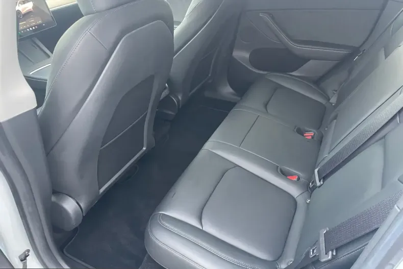 Tesla Model Y din 2022 cu 56.500 km - oferta TES199688 - foto 12