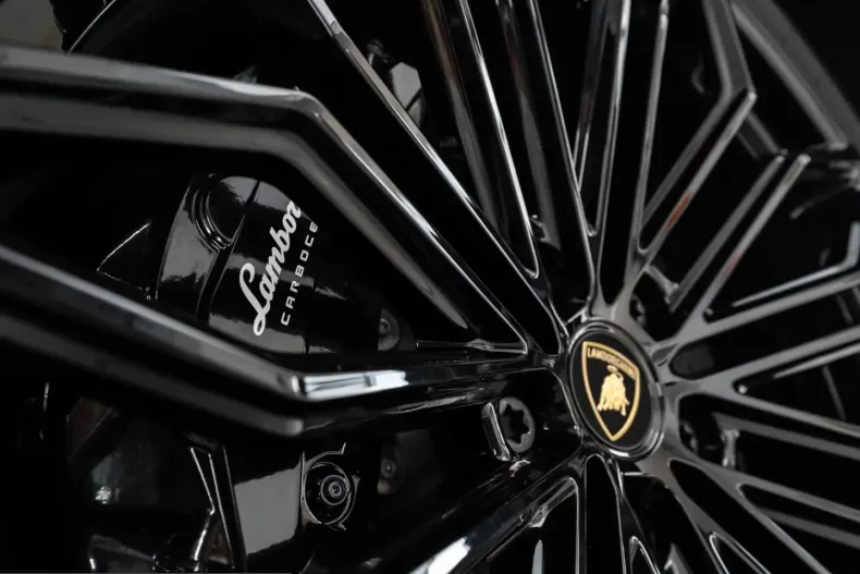 Lamborghini Urus din 2025 cu 50 km - oferta LAM199689 - foto 24