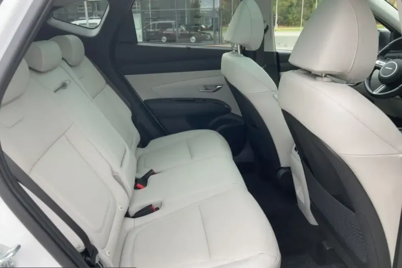 Hyundai Tucson din 2024 cu 15.750 km - oferta HYU199694 - foto 12