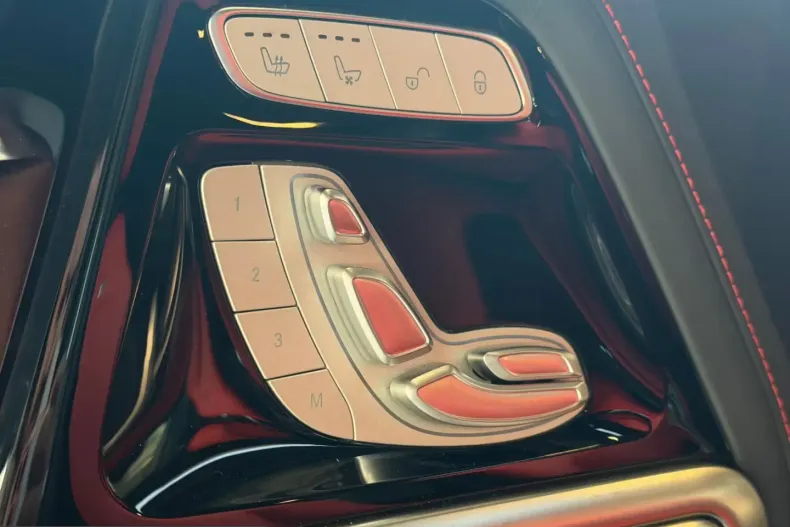 Mercedes-Benz GL 63 AMG din 2025 cu 15 km - oferta MER199696 - foto 22