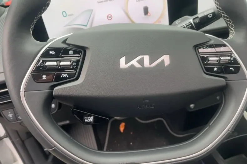 Kia EV6 din 2024 cu 7.000 km - oferta KIA199702 - foto 15