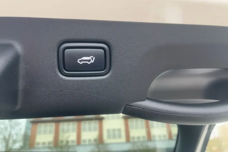 Kia EV6 din 2024 cu 7.000 km - oferta KIA199702 - foto 19