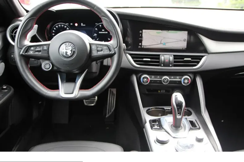 Alfa Romeo Giulia din 2023 cu 24.110 km - oferta ALF199712 - foto 7