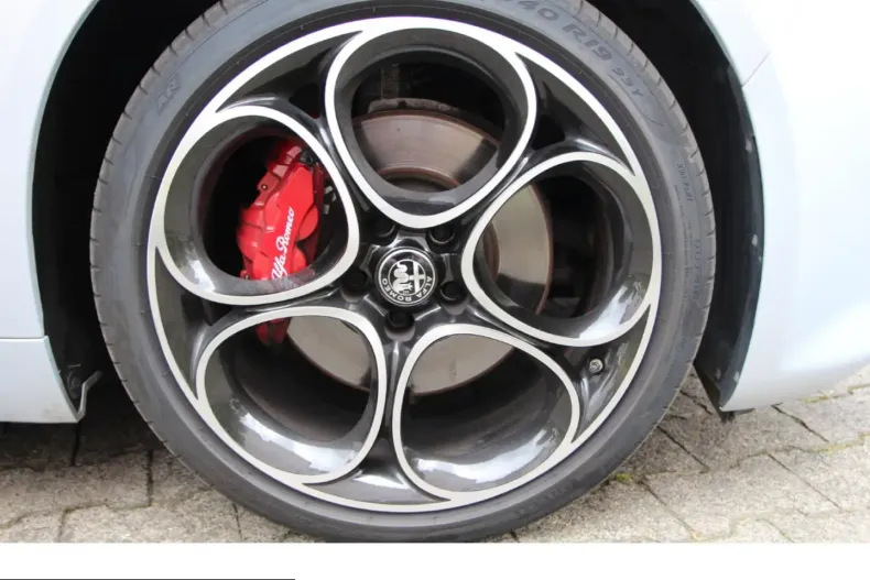 Alfa Romeo Giulia din 2023 cu 24.110 km - oferta ALF199712 - foto 15