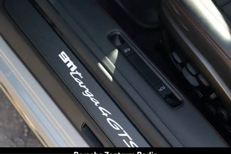 Porsche 992 din 2022 cu 31.415 km - oferta POR199719 - foto 23