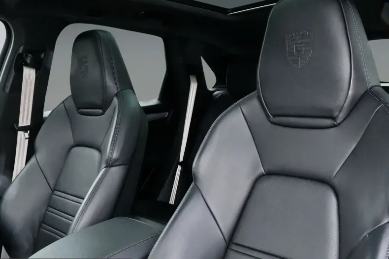 Porsche Cayenne din 2023 cu 36.785 km - oferta POR199720 - foto 6