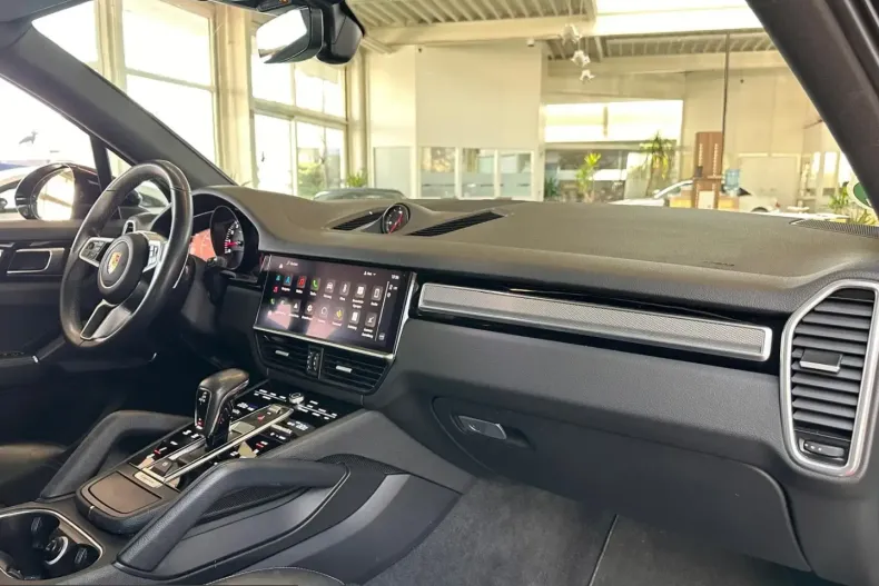 Porsche Cayenne din 2023 cu 29.981 km - oferta POR199722 - foto 10