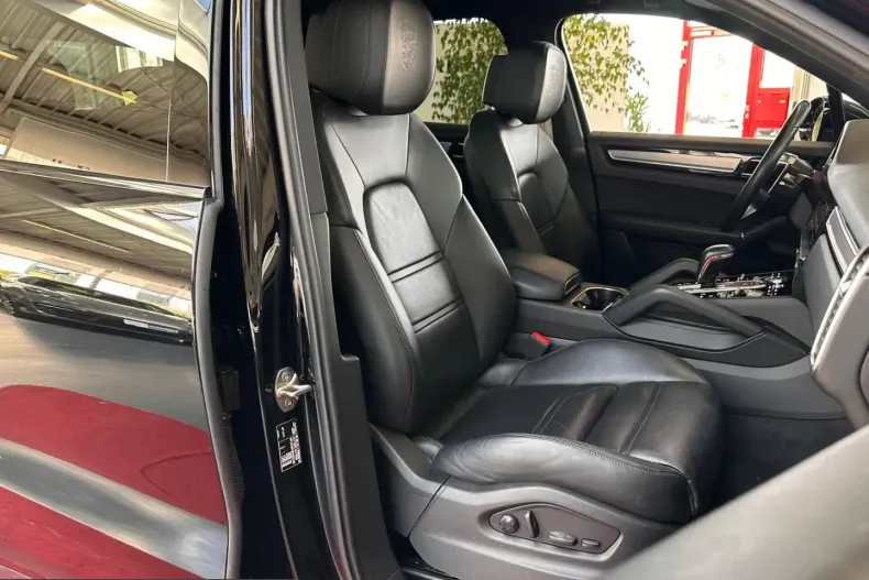 Porsche Cayenne din 2023 cu 29.981 km - oferta POR199722 - foto 17