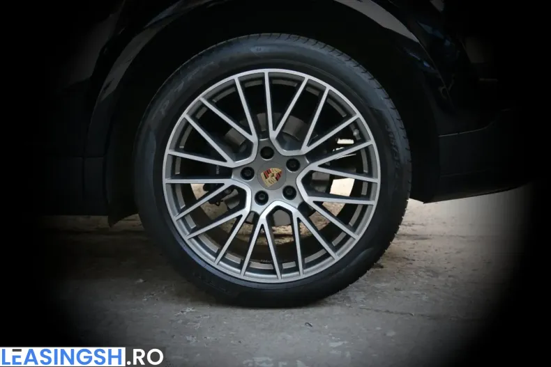 Porsche Cayenne din 2023 cu 71.552 km - oferta POR199723 - foto 32