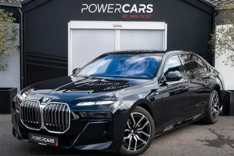 BMW 740 (Seria 7) din 2025 cu 32.500 km - oferta BMW199725 - foto 1