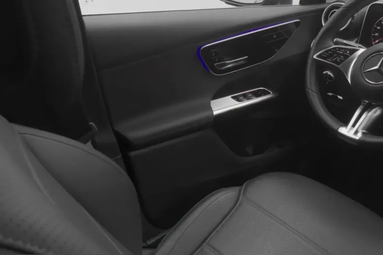 Mercedes-Benz GLC 200 (Clasa GLC) din 2024 cu 6.184 km - oferta MER199728 - foto 21