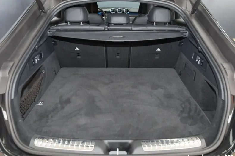 Mercedes-Benz GLC 200 (Clasa GLC) din 2024 cu 18.042 km - oferta MER199729 - foto 9