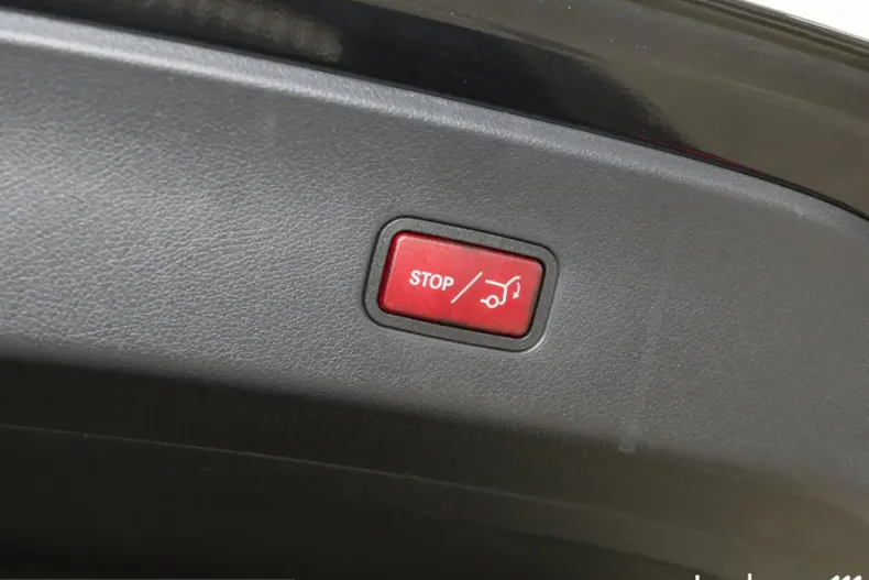 Mercedes-Benz GLC 200 (Clasa GLC) din 2024 cu 18.042 km - oferta MER199729 - foto 10