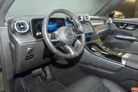 Mercedes-Benz GLC 200 (Clasa GLC) din 2024 cu 18.042 km - oferta MER199729 - foto 11