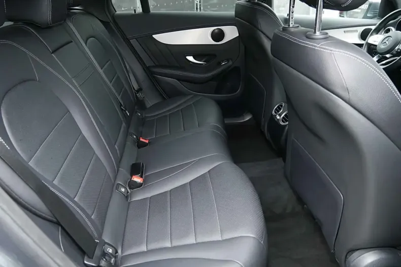 Mercedes-Benz GLC 300 (Clasa GLC) din 2023 cu 33.004 km - oferta MER199730 - foto 7