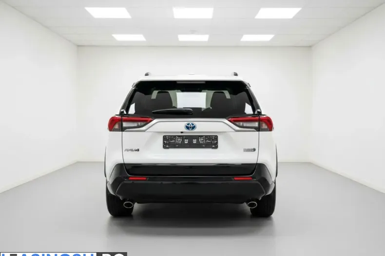 Toyota RAV4 din 2023 cu 67.922 km - oferta TOY199734 - foto 4