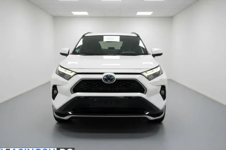 Toyota RAV4 din 2023 cu 67.922 km - oferta TOY199734 - foto 8