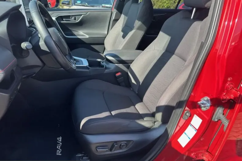 Toyota RAV4 din 2022 cu 49.540 km - oferta TOY199735 - foto 7